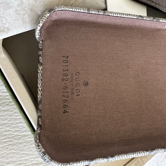 NEW GUCCI GG Supreme iPhone 13 Pro 701583 Cell phone case Brown - Picture 7 of 8
